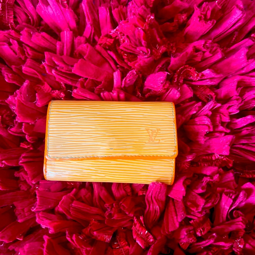 LOUIS VUITTON EPI Orange 6 ring key holder